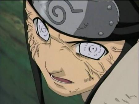 neji mon alter-ego principal il voit presque a 360 degré et seez attaques sont superbes ^^